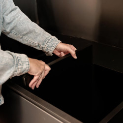 Bac à aliments en aluminium Grooming Deluxe by Kentucky sur roues Noir