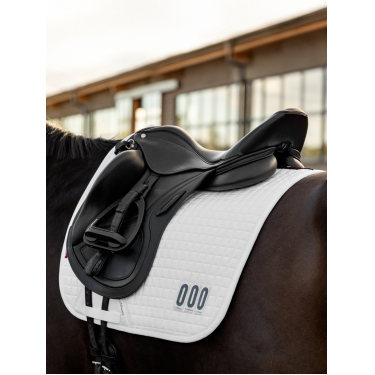 Tapis de selle Square Dressage LeMieux Compétition en coton Blanc