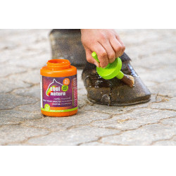 Huile pour sabots Equinatura avec pinceau 450 mL