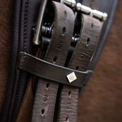 Sangle de dressage Imperial Riding anatomique avec boucles à rouleaux Marron foncé