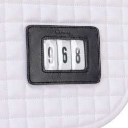 Tapis de selle de dressage numéroté Shires Arma Tapis de selle de dressage numéroté Shires Arma