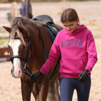 Sweat à capuche React jeune cavalier Shires Aubrion Fuchsia Rose Sweat à capuche React jeune cavalier Shires Aubrion Fuchsia Rose