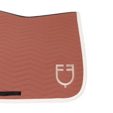 Tapis de saut Equestro matelassé Wave en tissu technique Redwood / blanc antique Rouge Tapis de saut Equestro matelassé Wave en tissu technique Redwood / blanc antique Rouge