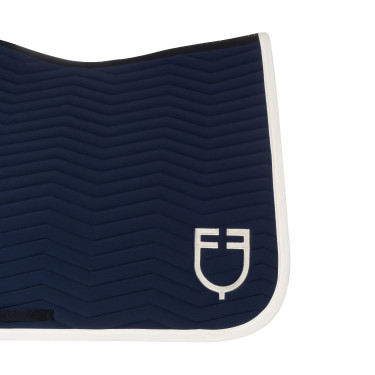 Tapis de dressage Equestro matelassé Wave en tissu technique Marine blazer / blanc antique Bleu marine Tapis de dressage Equestro matelassé Wave en tissu technique Marine blazer / blanc antique Bleu marine