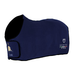 Couverture polaire Equestro x FISE avec fermeture frontale Bleu de savoie Couverture polaire Equestro x FISE avec fermeture frontale Bleu de savoie