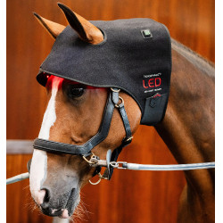 Bonnet LED thérapie rouge pour cheval – Horseware | Equi-Clic