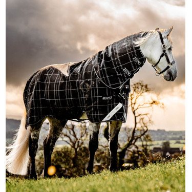 Couverture Horseware Rhino Turnout Poney Bundle avec liner 0g et 200g Carreaux noir / noir & blanc Motifs Couverture Horseware Rhino Turnout Poney Bundle avec liner 0g et 200g Carreaux noir / noir & blanc Motifs
