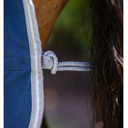 Chemise de box Horseware Amigo Delphinium 0g Marine / gris titane / argent Bleu marine Chemise de box Horseware Amigo Delphinium 0g Marine / gris titane / argent Bleu marine