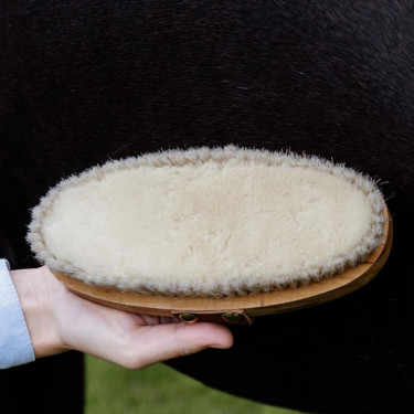Brosse douce équitation – Brillance et confort