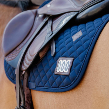 Tapis de selle jumping Kentucky avec numéros de compétition Tapis de selle jumping Kentucky avec numéros de compétition