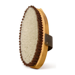 Brosse douce en poils nylon pour chevaux sensibles