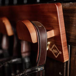Porte-brides Grooming Deluxe by Kentucky Brun Marron