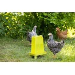 Abreuvoir en plastique sur pieds Kerbl Abreuvoir en plastique sur pieds Kerbl
