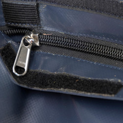 Sac à foin équitation slow feed PVC zippé Shires Sac à foin équitation slow feed PVC zippé Shires