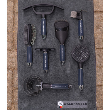 Brosse équitation Waldhausen à longs poils et poignée gel