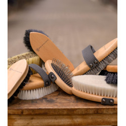 Brosse douce équitation poils de chèvre