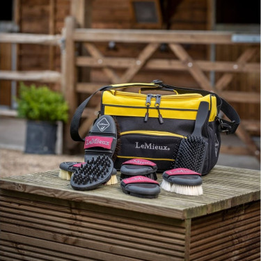 Sac de pansage LeMieux ProKit Lite Grooming Dijon Jaune Sac de pansage LeMieux ProKit Lite Grooming Dijon Jaune