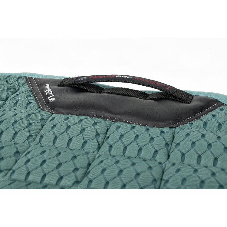 Tapis dressage LeMieux Carbon Mesh Square Tapis dressage LeMieux Carbon Mesh Square
