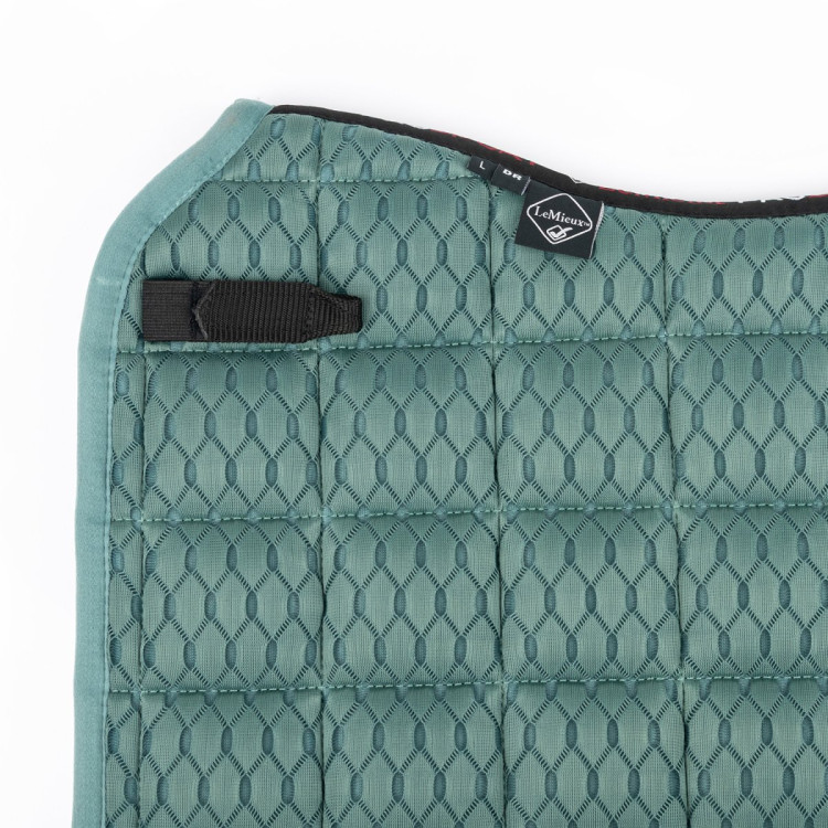 Tapis dressage LeMieux Carbon Mesh Square Tapis dressage LeMieux Carbon Mesh Square