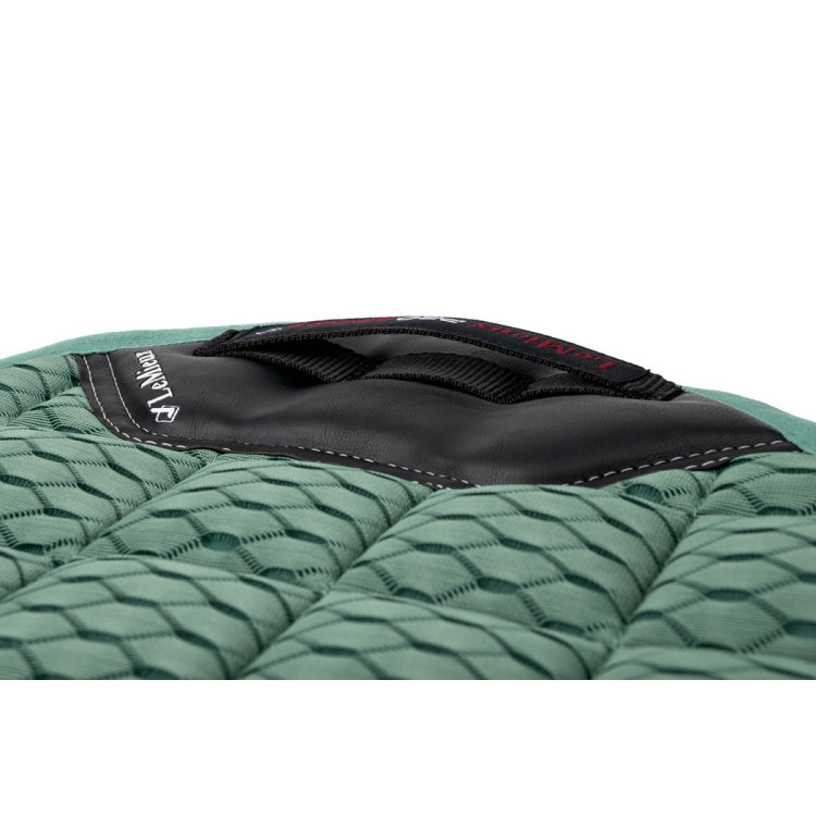 Tapis Carbon Mesh LeMieux Close Contact Half Square Tapis Carbon Mesh LeMieux Close Contact Half Square