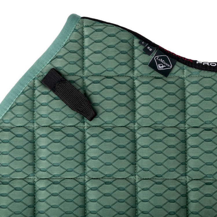 Tapis Carbon Mesh LeMieux Close Contact Half Square Tapis Carbon Mesh LeMieux Close Contact Half Square