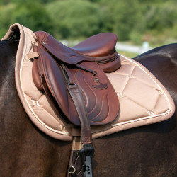 Tapis de Selle Dressage Night Collection Back On Track Nougat Marron Tapis de Selle Dressage Night Collection Back On Track Nougat Marron