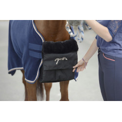 Protection de poitrail Pénélope 200g Noir Protection de poitrail Pénélope 200g Noir