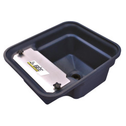 Abreuvoir Polybac 30 M simple avec rebord à cordon et support de fixation La Gée Abreuvoir Polybac 30 M simple avec rebord à cordon et support de fixation La Gée