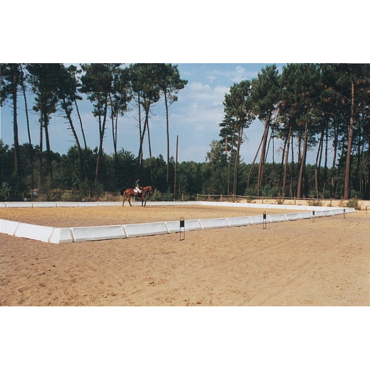 Carrière de dressage 60x20 m La Gée