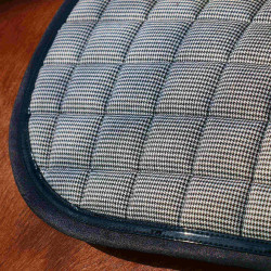 Tapis de selle Pénélope Classique Pied de poule Multi-couleurs Tapis de selle Pénélope Classique Pied de poule Multi-couleurs