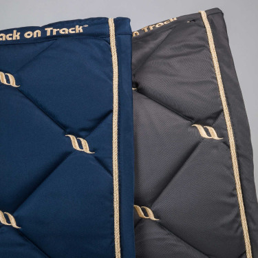 Tapis de Selle Dressage Night Collection Back On Track Tapis de Selle Dressage Night Collection Back On Track