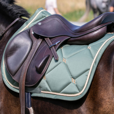 Tapis de Selle CSO Night Collection Back On Track Tapis de Selle CSO Night Collection Back On Track