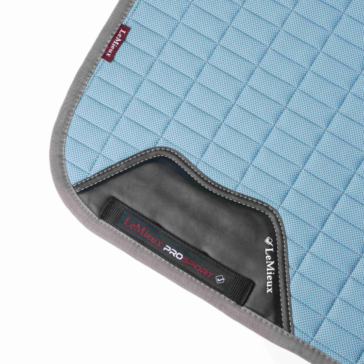 Tapis LeMieux Self-Cool Dressage Square Tapis LeMieux Self-Cool Dressage Square