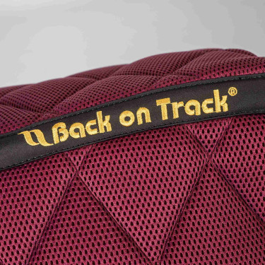 Tapis De Selle Airflow 3D Mesh Dressage Back on Track Tapis De Selle Airflow 3D Mesh Dressage Back on Track