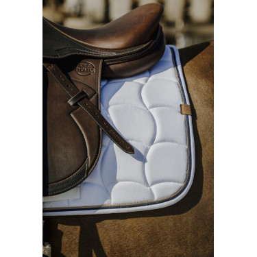 Tapis de selle Equithème Shiny Tapis de selle Equithème Shiny