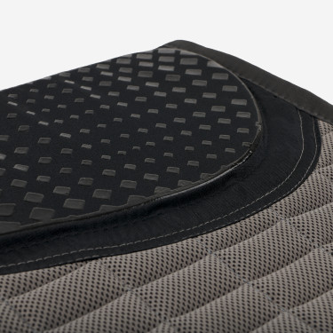 Tapis LeMieux Self-Cool Grip Euro Jump Tapis LeMieux Self-Cool Grip Euro Jump