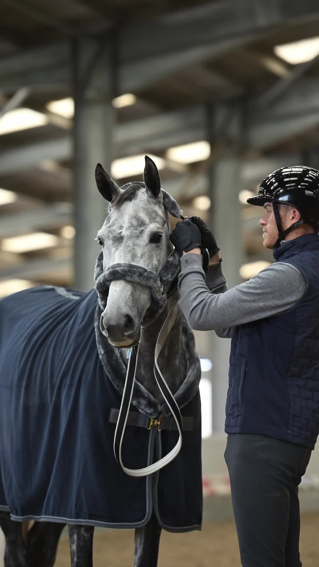 Bucas Show-Line Halters & Fleece